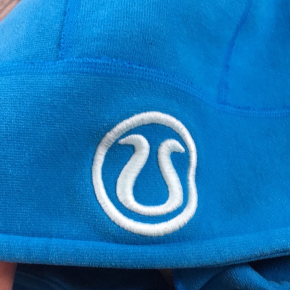 Lululemon - Suns Out Guns Out Vest - Blue - Picture 5 of 7